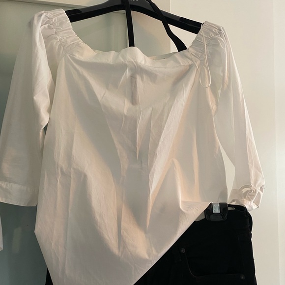 White off the shoulder blouse - Picture 1 of 1